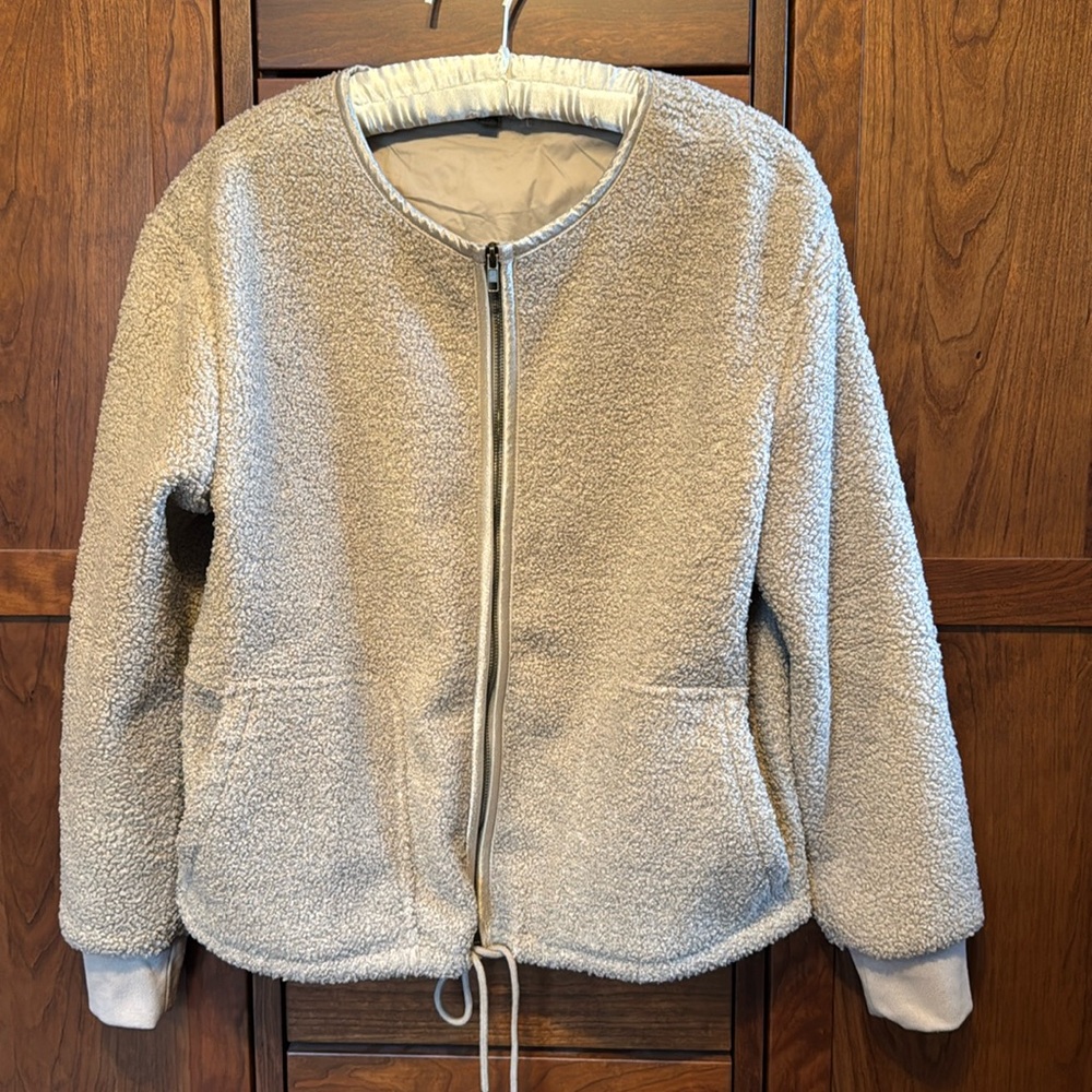 Pretty boucle jacket from BR perfect for Fall